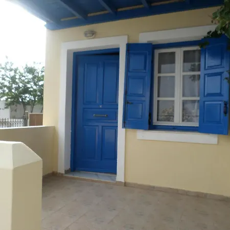 Santorious Apartment *